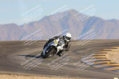 media/Dec-16-2023-CVMA (Sat) [[bb38a358a2]]/Race 11 Amateur Supersport Open/